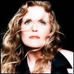 Tierney Sutton